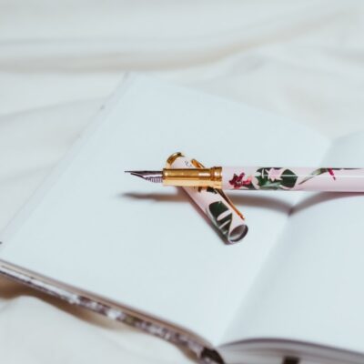 Photo by Laura Chouette white and yellow plane toy